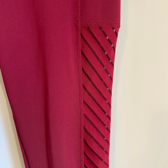 SHEIN burgundy workout leggings with sheer cutouts Size S - Picture 3 of 7